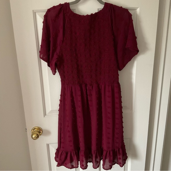 Maroon Short Sleeve Knee Length Dress, Size Large - Picture 2 of 4